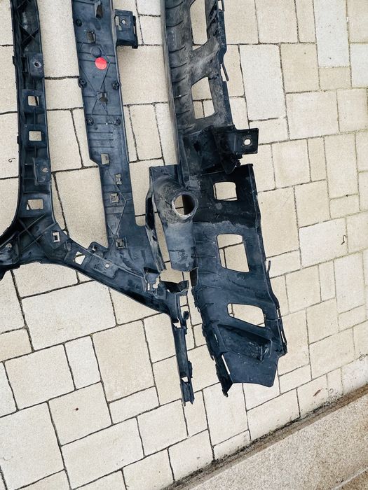 Основа предна броня за Mercedes GL X166 - за ремонт