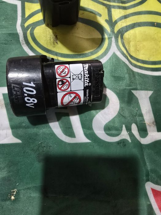Baterii makita 10,8v