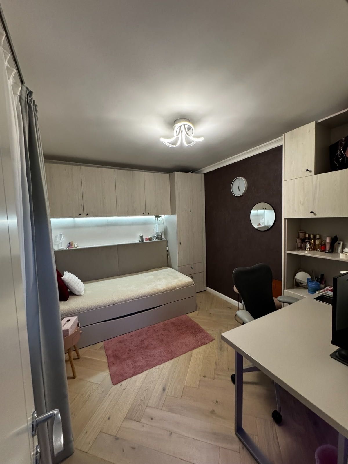 Faleza Nord 4 camere decomandat 100 m renovat lux mobilat utilat