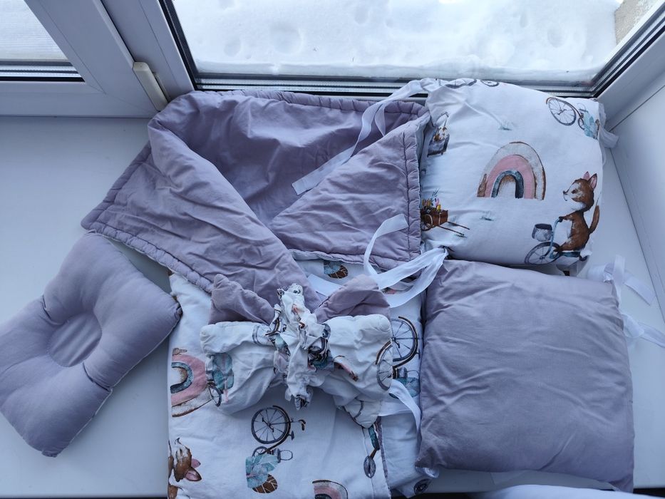 Комплект бортиков с подушкой и одеялом