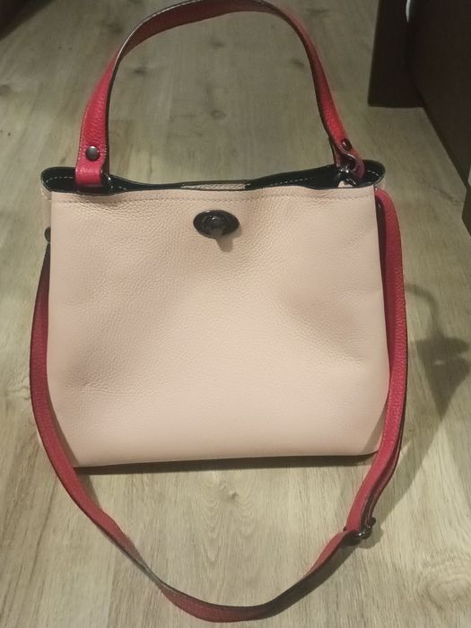 Дамска чанта естествена кожа