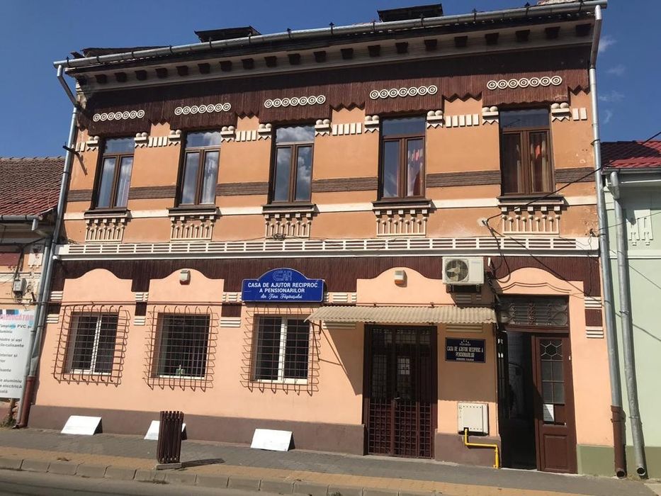 Inchiriere apartament 3 camere ultracentral