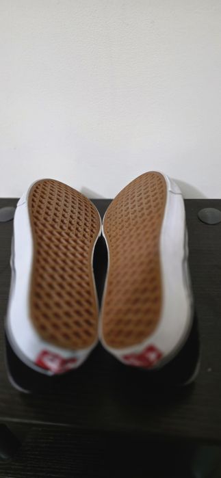 Tenisi vans fara siret