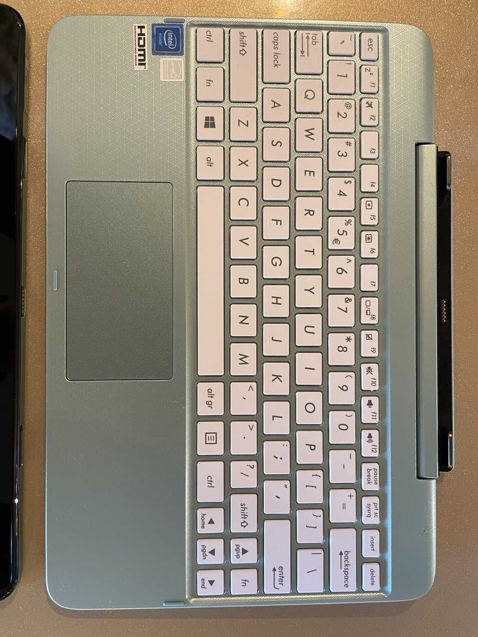 Laptop-Tabletă ASUS T101H