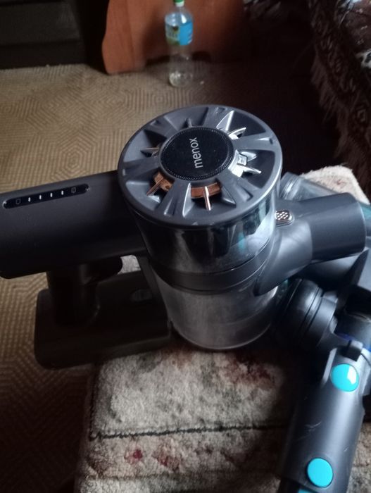 Продам пылесос без проводной.