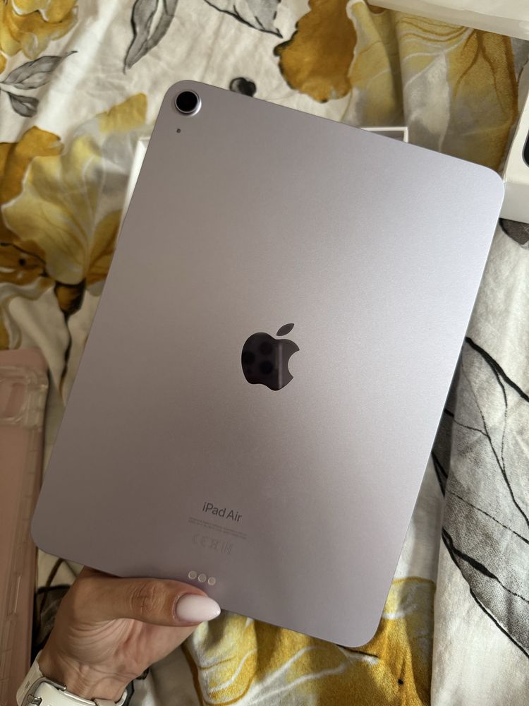 Ipad air 6 2024 11” 256GB Purple + apple pencil