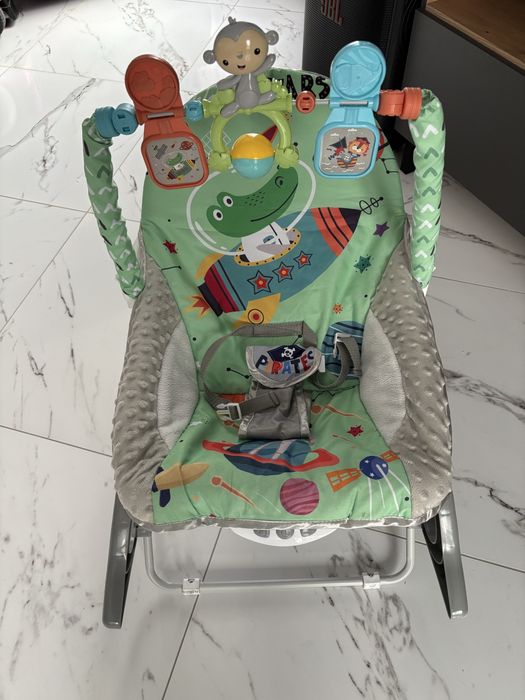 Бебешки музикален шезлонг