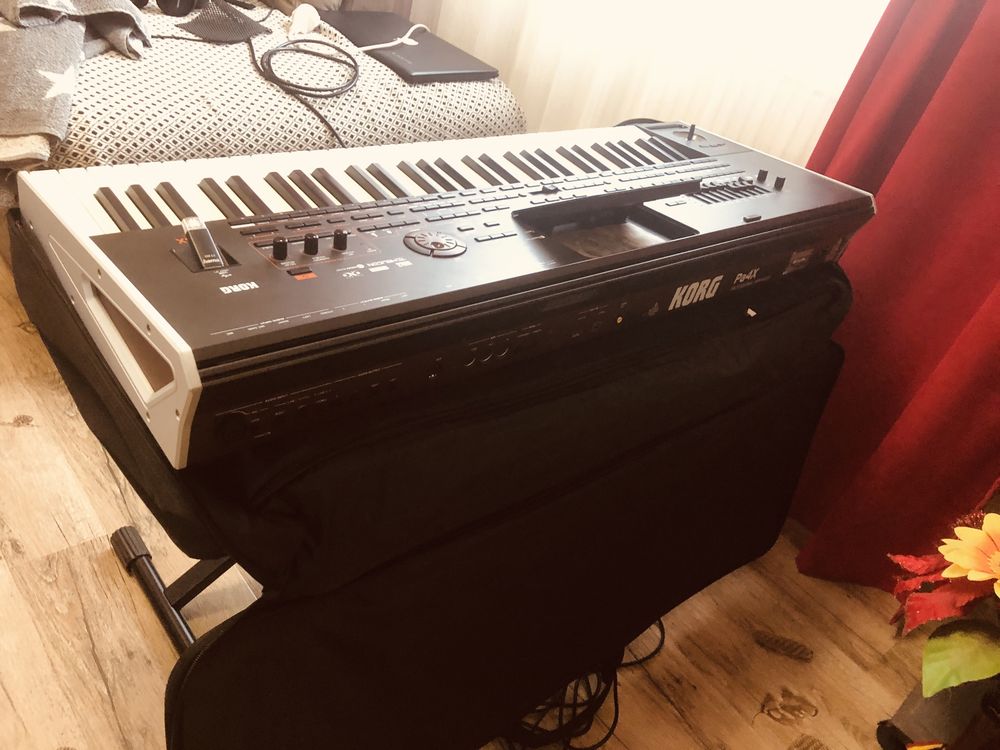 Vand / Schimb Korg Pa 4 X Oriental 61 Keys