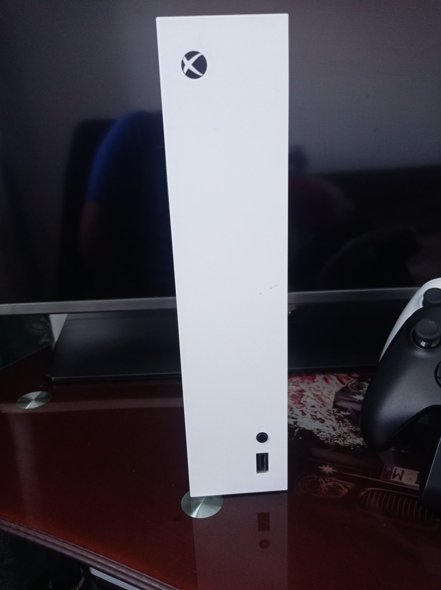 Xbox series s + fc25 + game pass ultimate