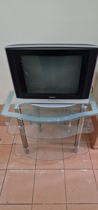 Тумба и телевизор