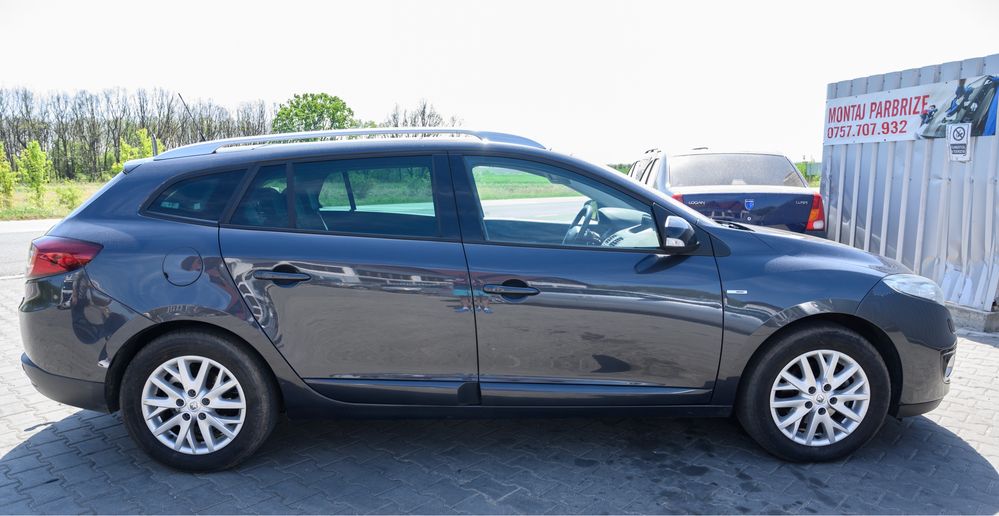 RENAULT Megane Bose Line