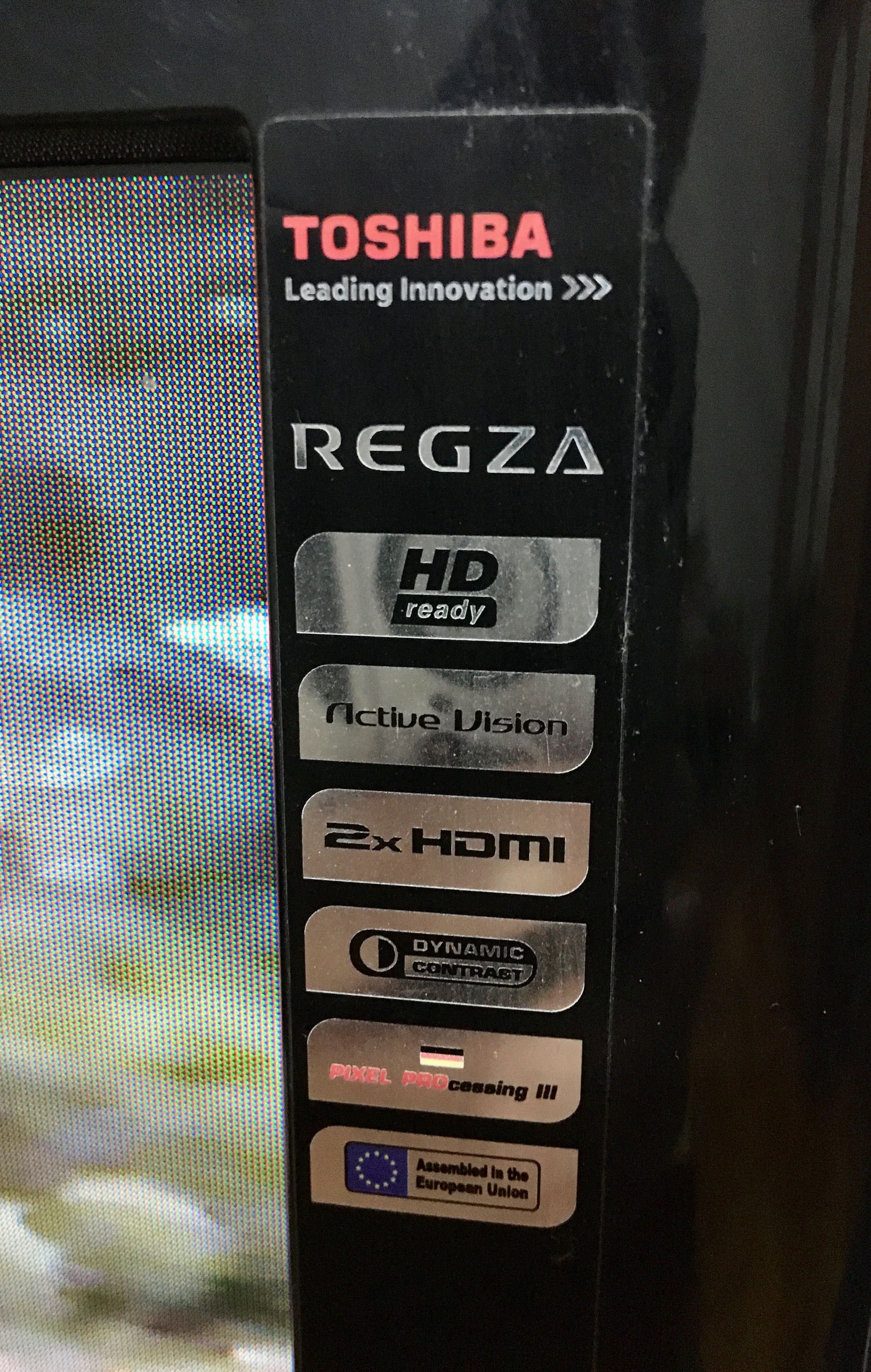 Televizor Toshiba ecran 80 cm