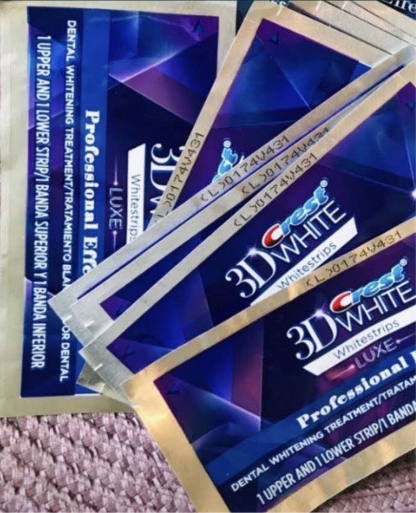 Benzi pentru albirea dintilor Crest 3D Whitestrips 10 plicuri