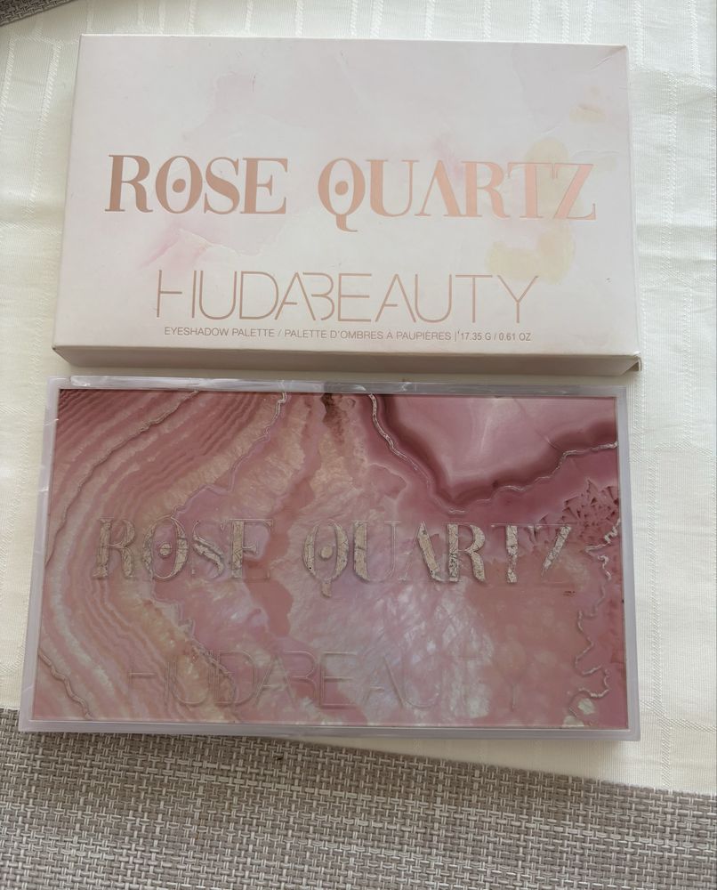 Huda beauty rose quartz палитра сенки
