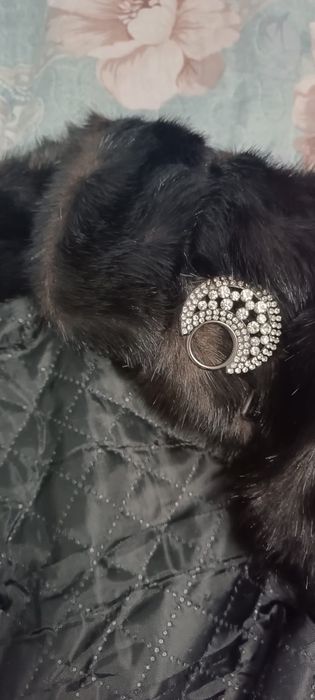 Срочно ПРОДАМ ШУБУ!!!С короткими рукавами.