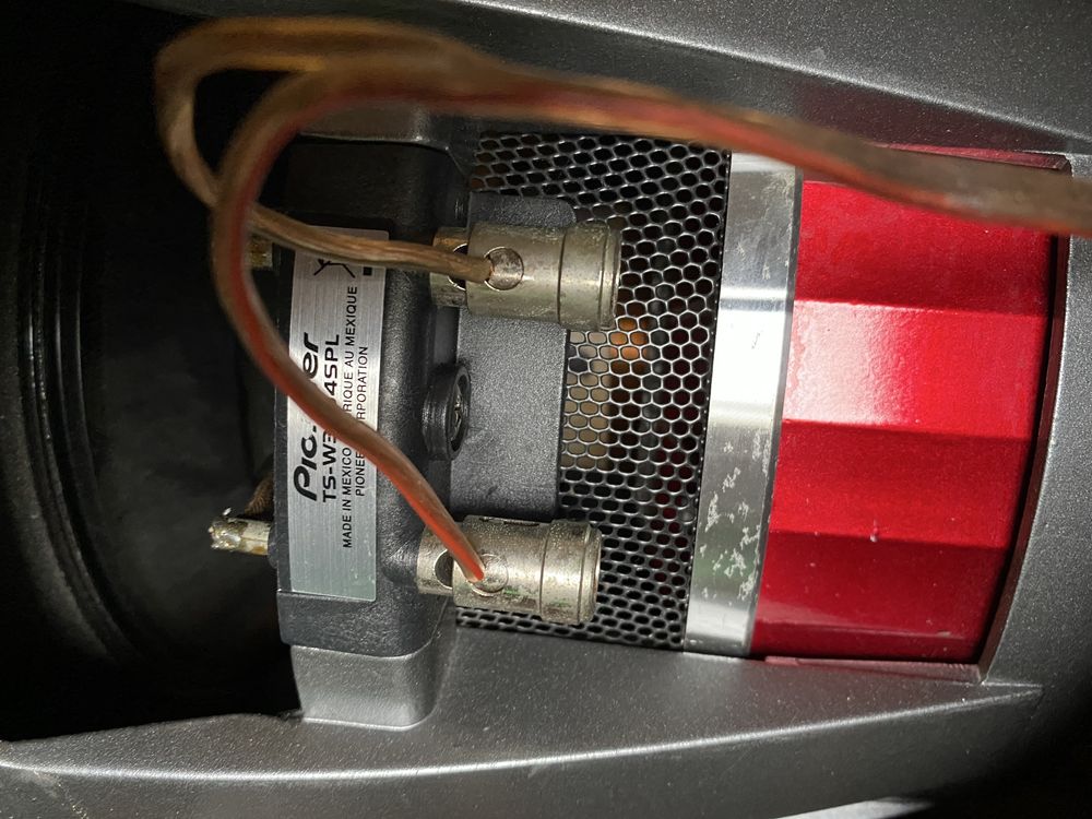 Pioneer TS-W3004SPL и бас каса Emphaser(USA) субуфер бас каса да кола