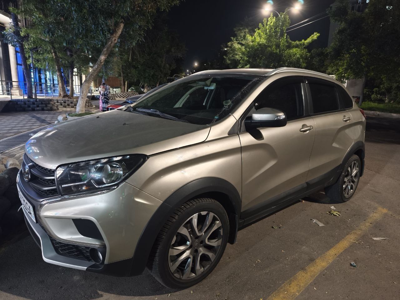 Срочно! Продажа Lada X Ray Cross 10.500 y.e