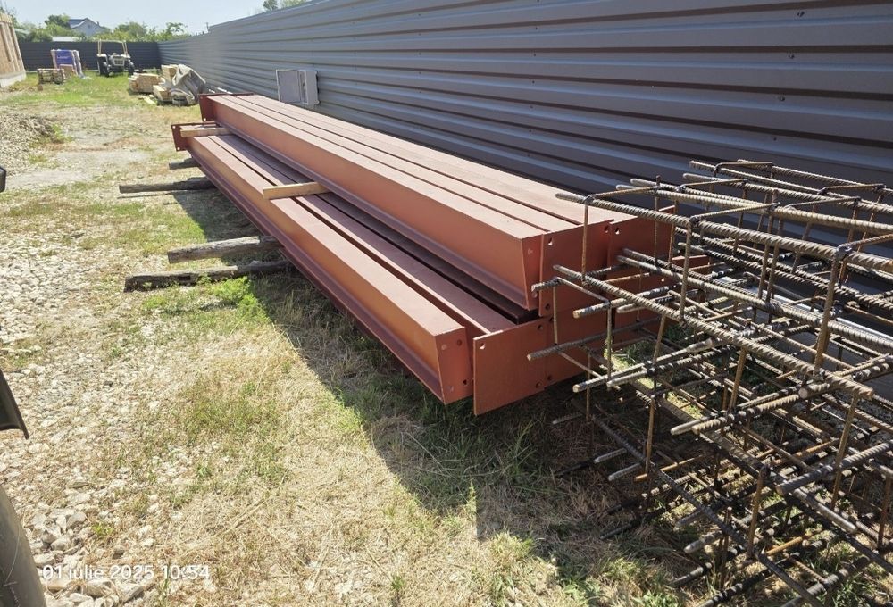 Vand hala metalica 10m x 20m:
- structura metalica din europrofile;
-
