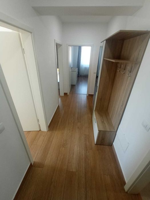 Inchiriez ap cu 2 camere-Coresi/Grandis, cu parcare, direct proprietar