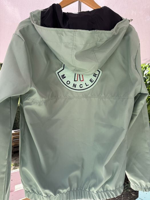Geaca fâșie cu fermoar Moncler, impermeabila