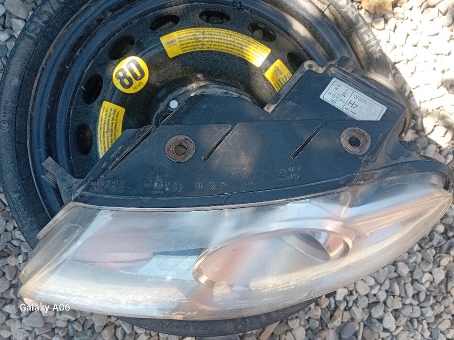 Far stanga halogen passat b6