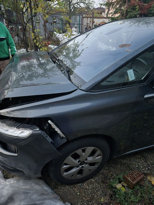 Vand cirroen c4 picasso 2014 avariat