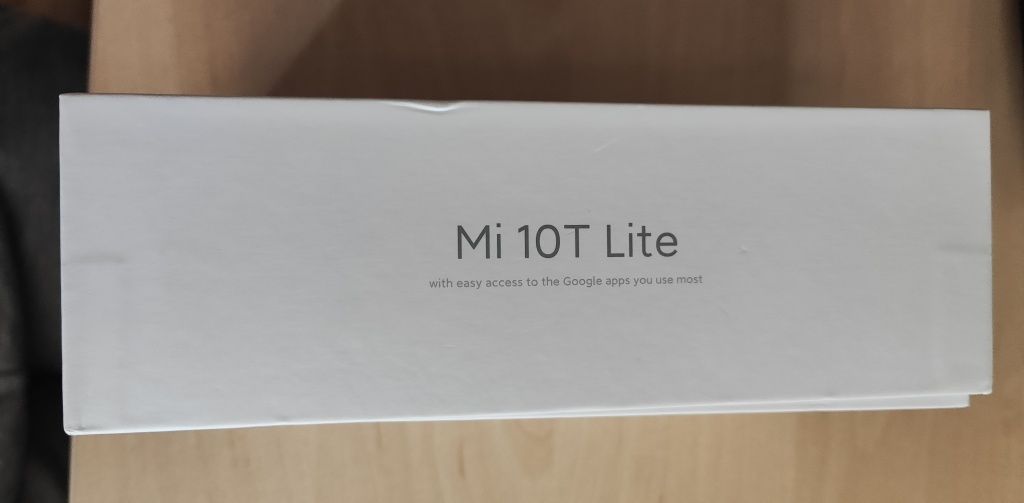 Телефон Xiaomi Mi 10T Lite + Силиконов гръб