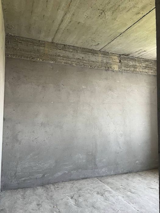 Kvartira sotiladi sergelida bobur maxalla 1/4/4 40 m2