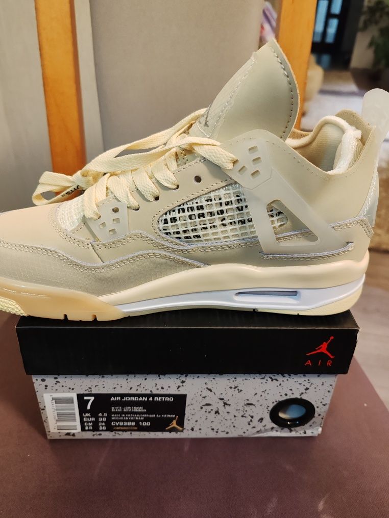 Jordan 4 retro.,.