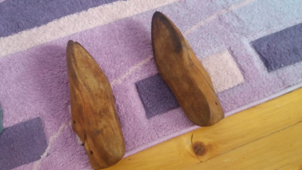 Дървени калъпи за обувки