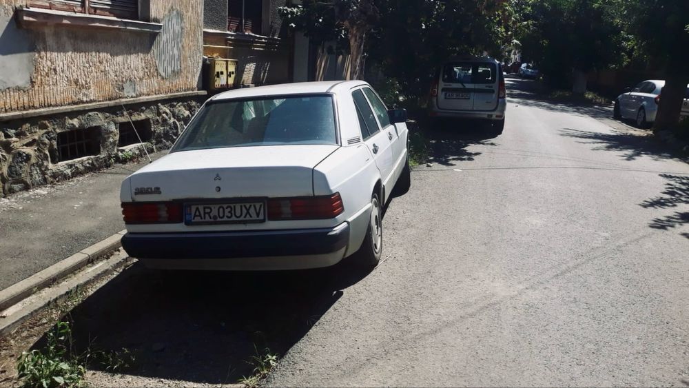 Mercedes-Benz 190 (W201)