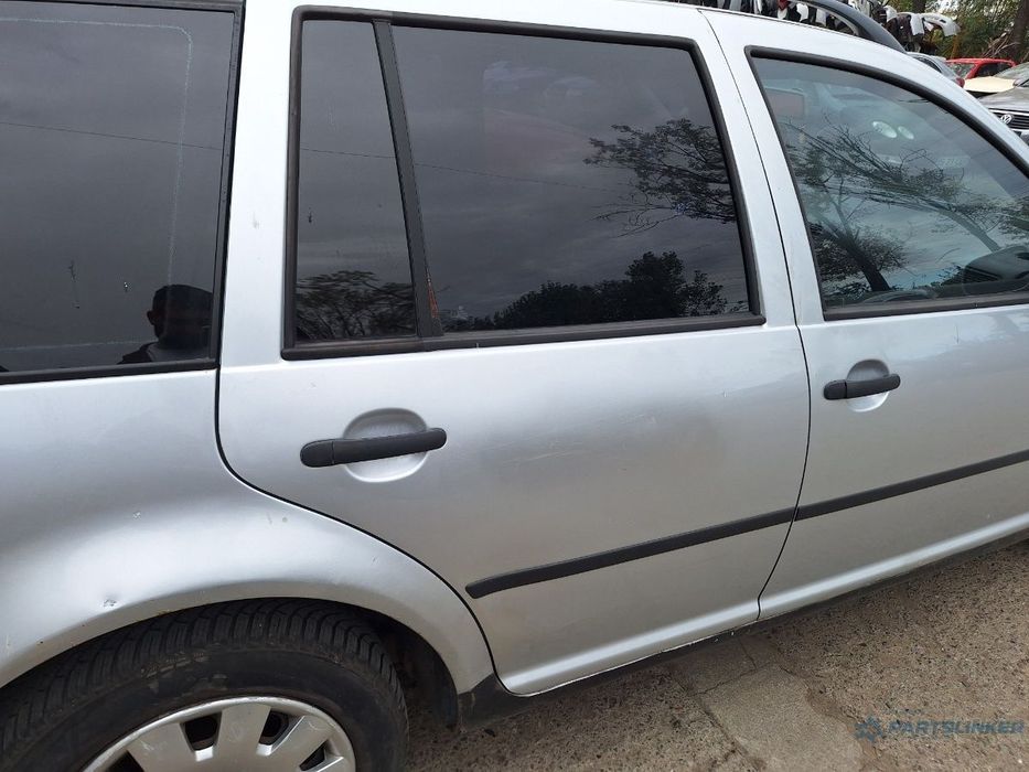 Usa portiera spate dreapta VOLKSWAGEN GOLF IV Variant 1J5 1999 - 2006 , gri LA7W