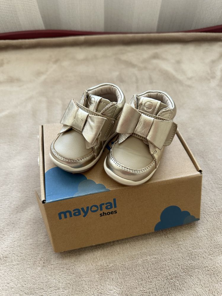 Детски обувки Mayoral, номер 18