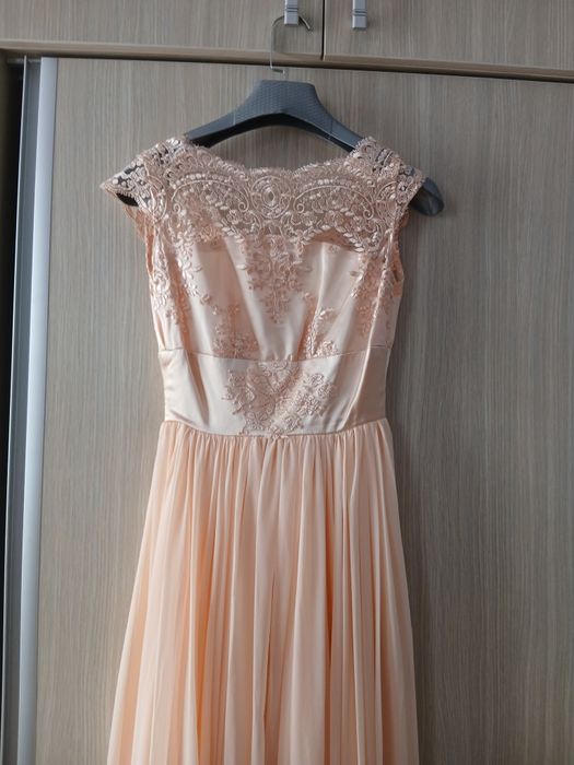 Вечерние платье с