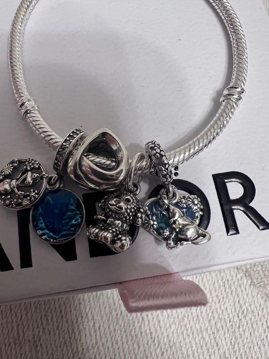 vand bratara Pandora multiple talismane