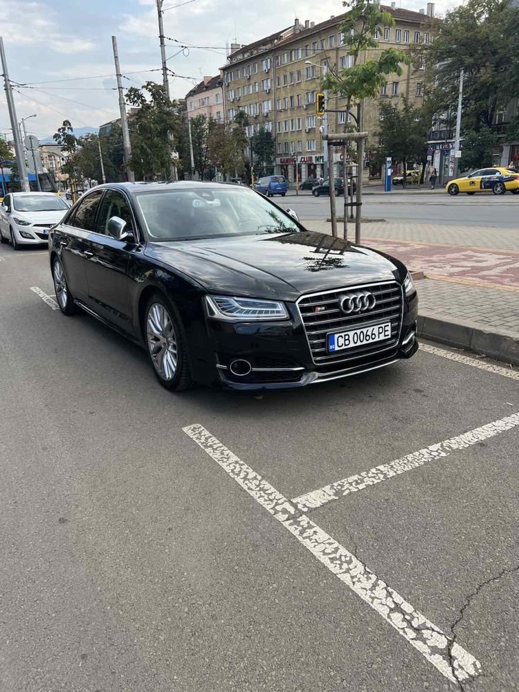 Audi S8 Design Selection B&O