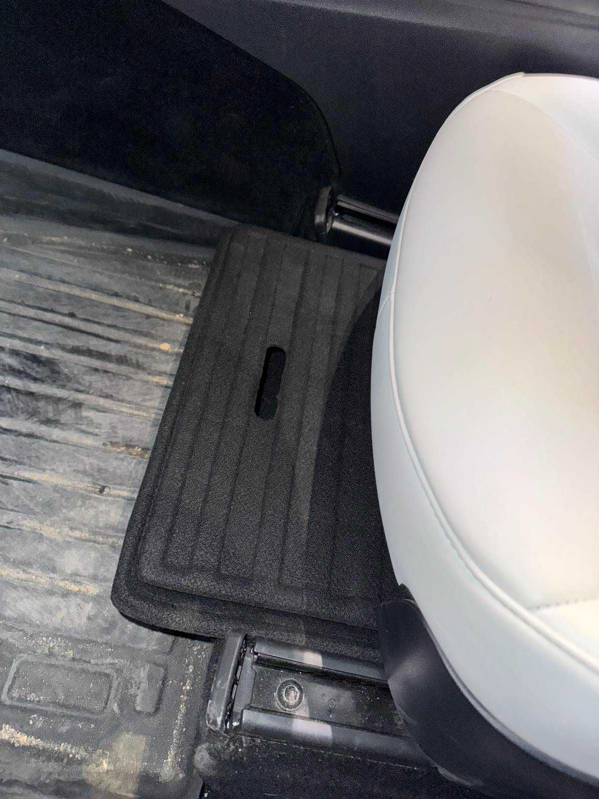 Storage Box Tesla Model Y дълбока кутия за съхранение под седалката