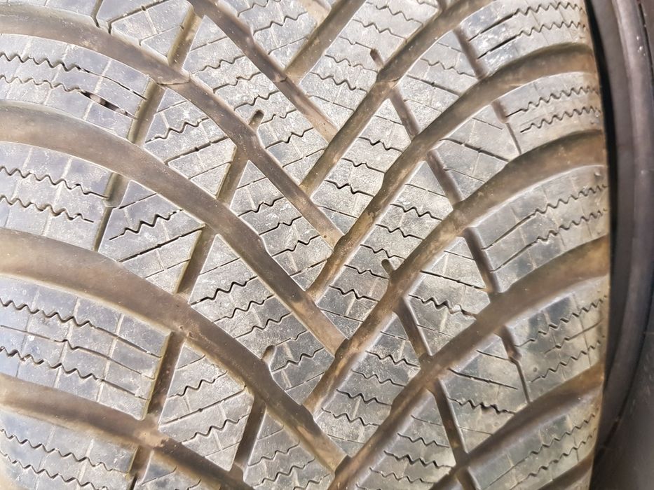 Vand 4 anvelope iarna ca noi Hankook icept RS3 215/65/16