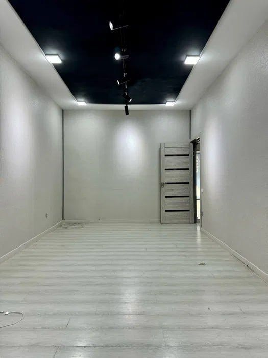 Чиланзар8 ул Катартал в доль дороги 18м²1этаж свой сан узел Юр адреса
