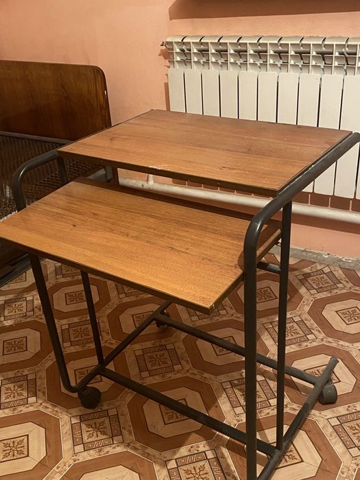 Стол в хорошем состоянии.