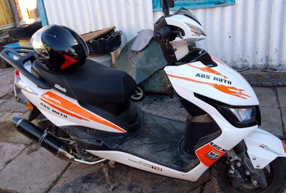 Продам скутер б/у