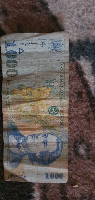 Vand bancnote și monede vechi