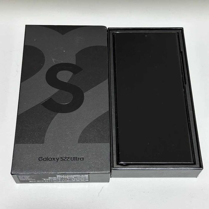 Продаю Samsung Galaxy S22 Ultra Идеальное состояние!