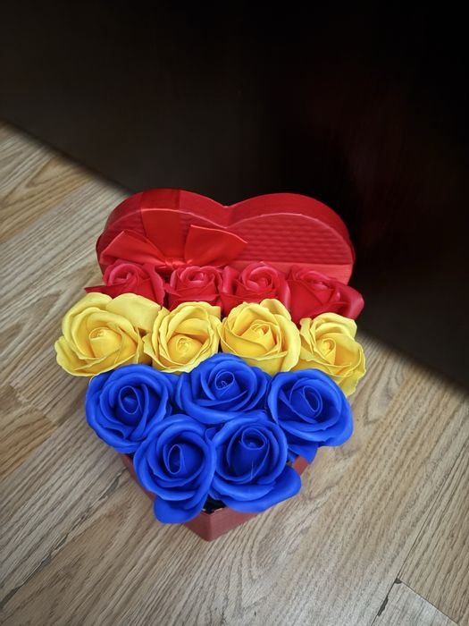 Buchete de trandafiri din săpun și aranjamente