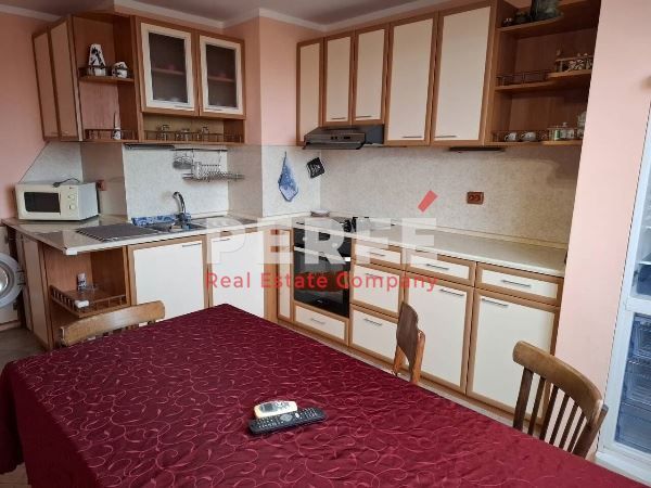 Дава се под наем Четиристаен апартамент в Бургас, Изгрев - 100 кв.м за 510 € - Снимка #1