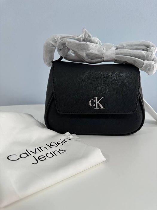 Сумка CK Calvin Klein черная маленькая
