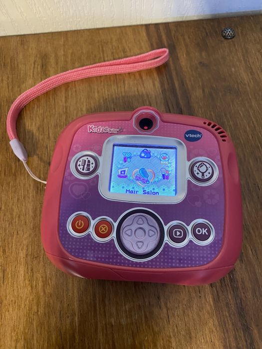 Ceas fetițe original ,rezistent la apă ,curea reglabilă