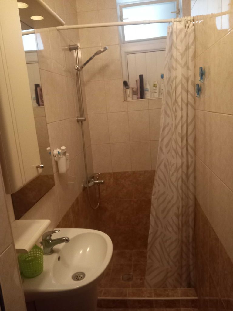 Дава се под наем Тристаен апартамент в Стамболийски - 90 кв.м за 408 € - Снимка #13