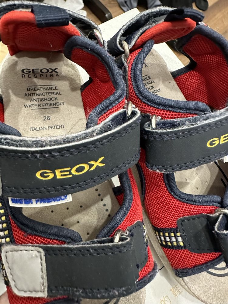 Geox сандали на мальчика 26 размер
