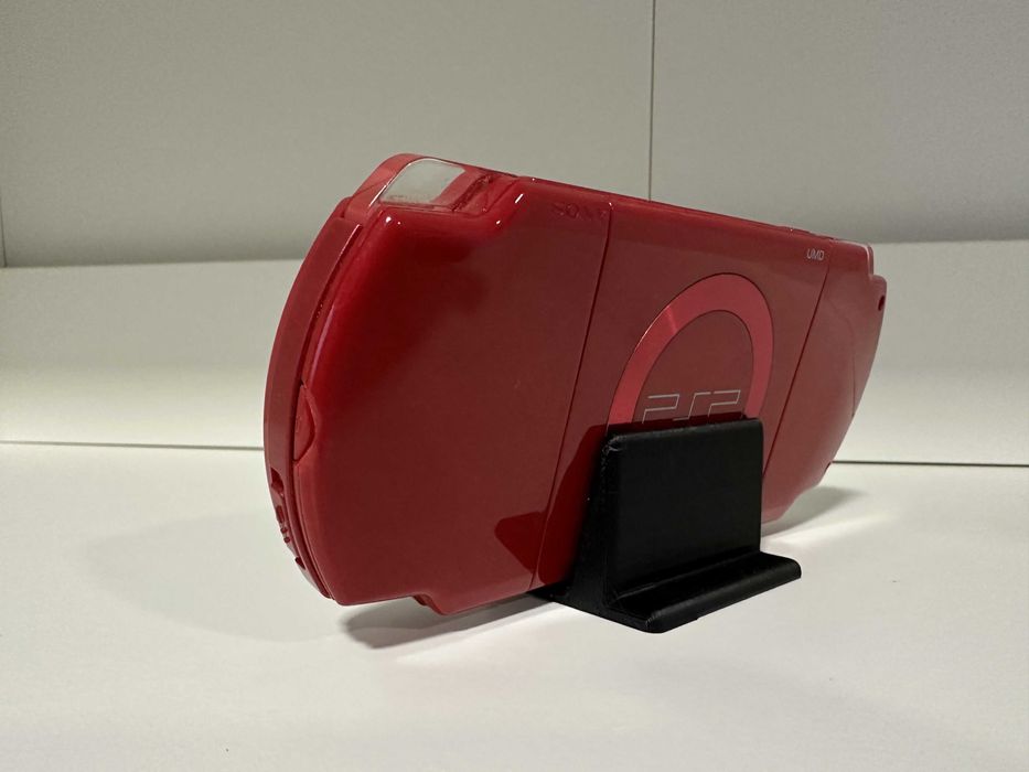 Sony PSP 2000 Deep Red Modata (plus accesorii)